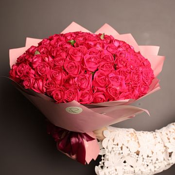 Букет 101 малиновая роза 40 см