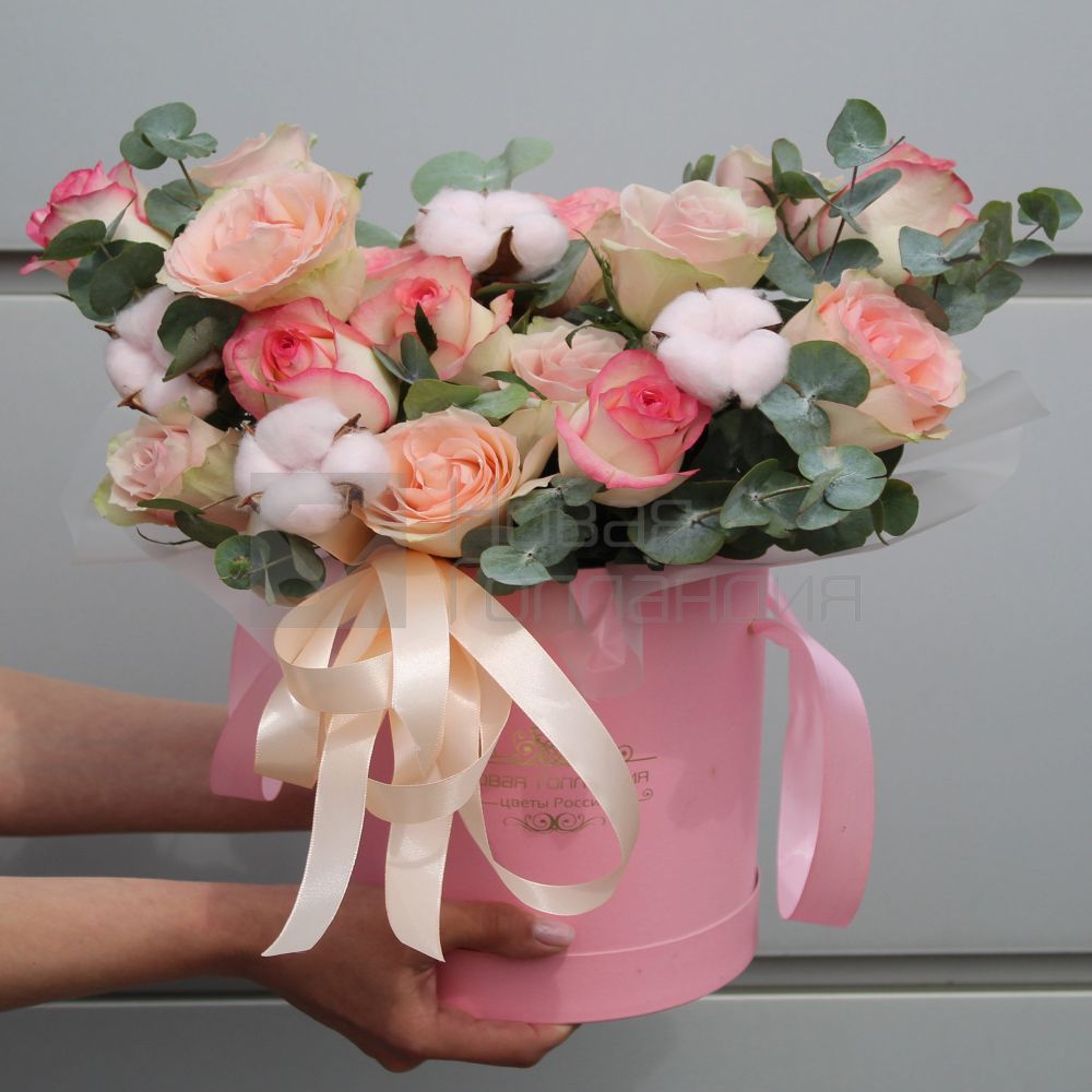 15 роз микс Кения в розовой шляпной коробке