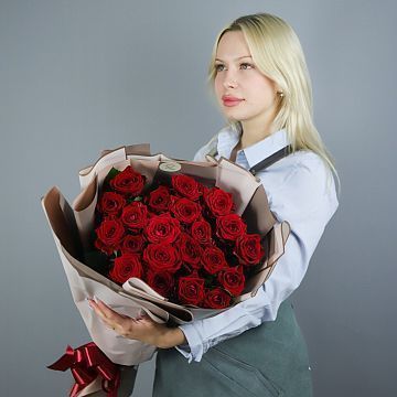 Букет 21 красная роза 70см Букет 21 красная роза 70см