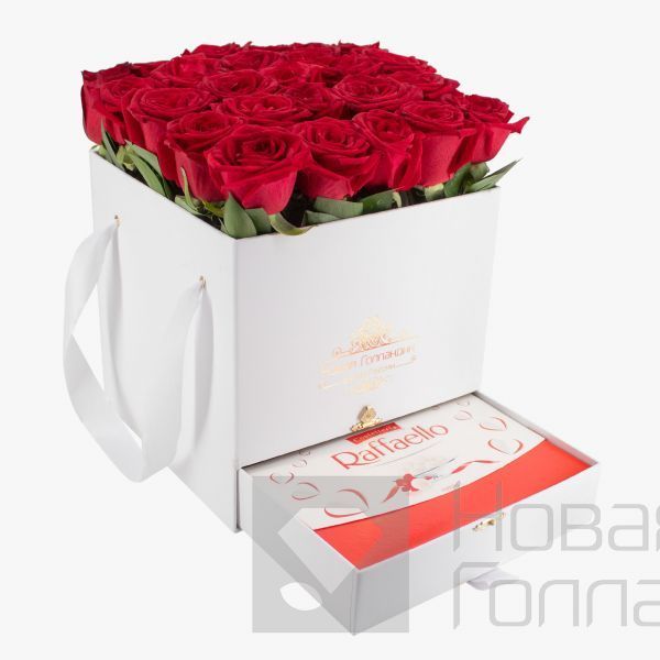 Белая коробка шкатулка 25 красных роз Raffaello в подарок LUX