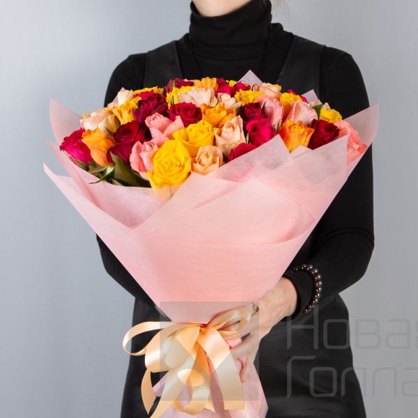 Букет 51 роза ассорти 40 см Кения