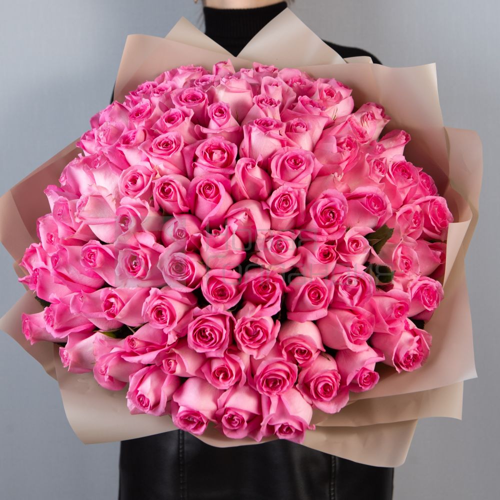 Букет 101 розовая роза Кения 40 см  в упаковке