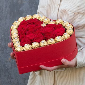 Подарочная коробка в виде сердца по цене руб. с бесплатной доставкой по Москве
