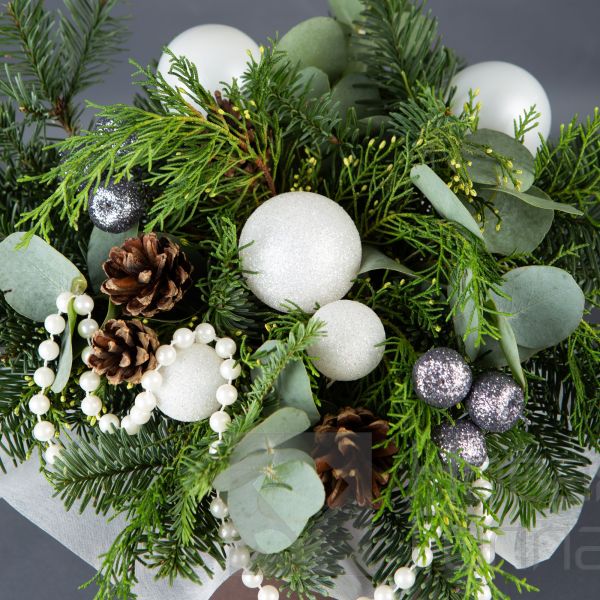 Композиция в маленькой коробке № 2