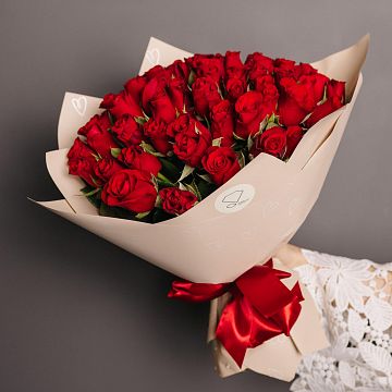 51 красная роза 50 см Кения 51 красная роза 50 см Кения