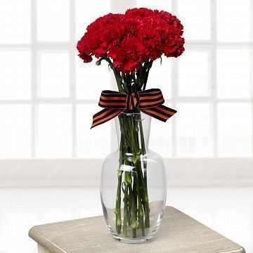 Букет из 15 гвоздик Букет из 15 гвоздик