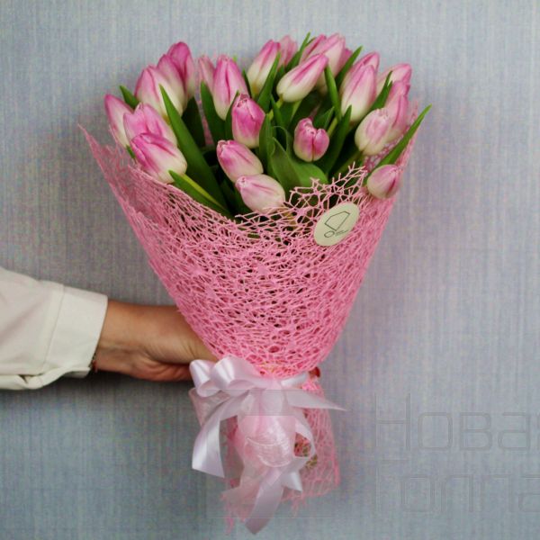 Букет 25 розовых Тюльпанов