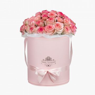 51 розовая роза в большой розовой шляпной коробке №611 51 розовая роза в большой розовой шляпной коробке №611