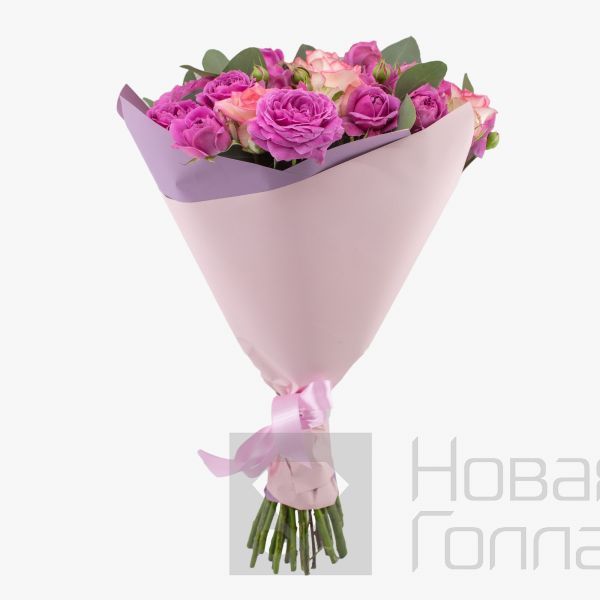 Букет из розовой кустовой пионовидной розы Фантазия