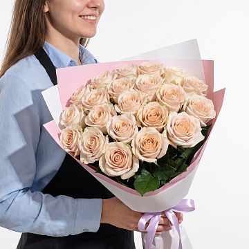 Букет 21 нюдовая роза 60см Букет 21 нюдовая роза 60см