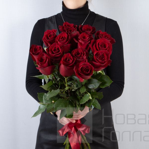 15 красных роз Премиум Эквадор 50 см