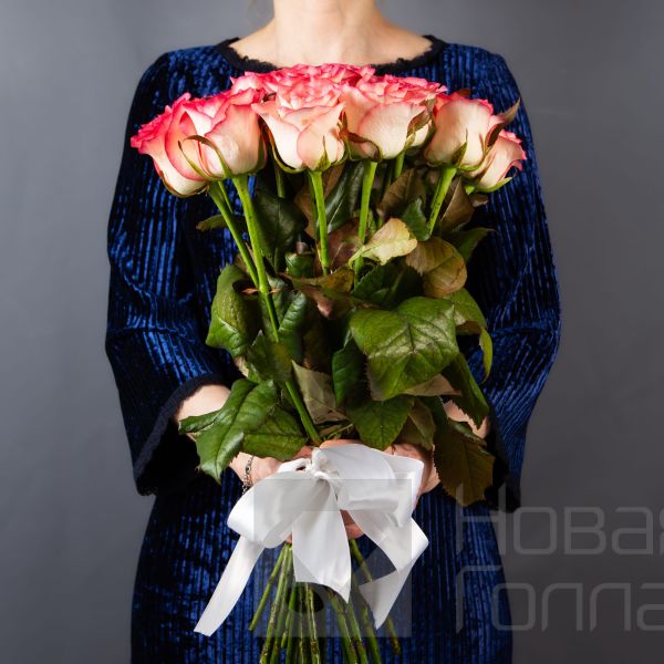 Букет 25 розовых роз 40 см