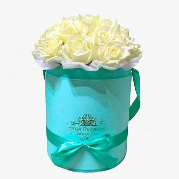 25 белых роз в коробке тиффани №72 25 белых роз в коробке тиффани №72