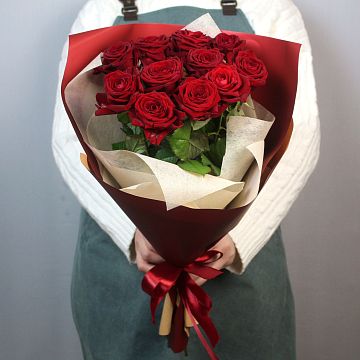 Букет 11 красных роз 60 см Букет 11 красных роз 60 см