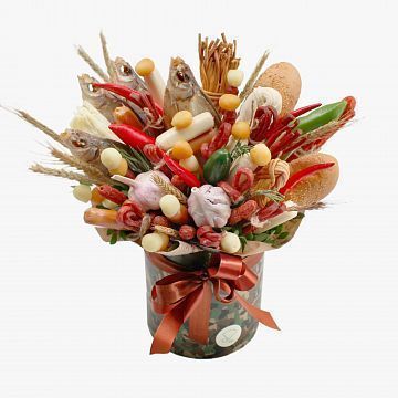 Мужская композиция «Колбасенко» в камуфляжной коробке