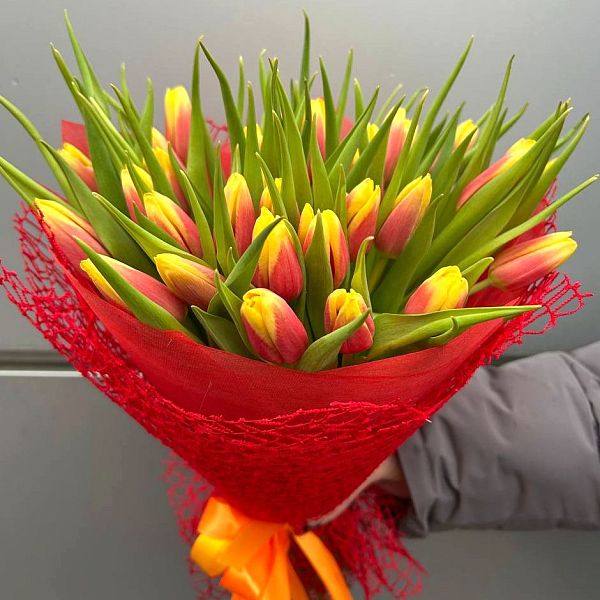 Купить тюльпаны с доставкой 24 часа по СПб