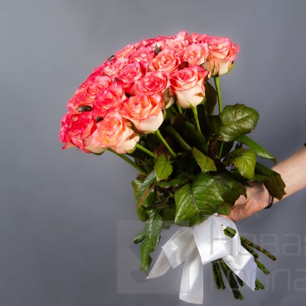 Букет 25 розовых роз 40 см