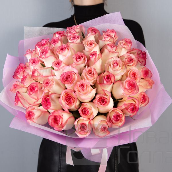 Букет 51 розовая роза с каймой Кения 40 см в упаковке