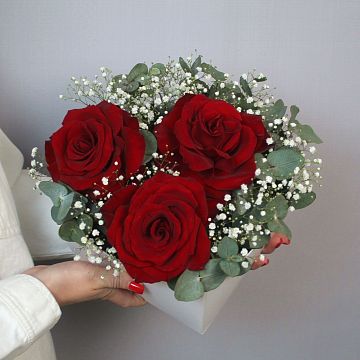 Красная страсть  в коробке сердце