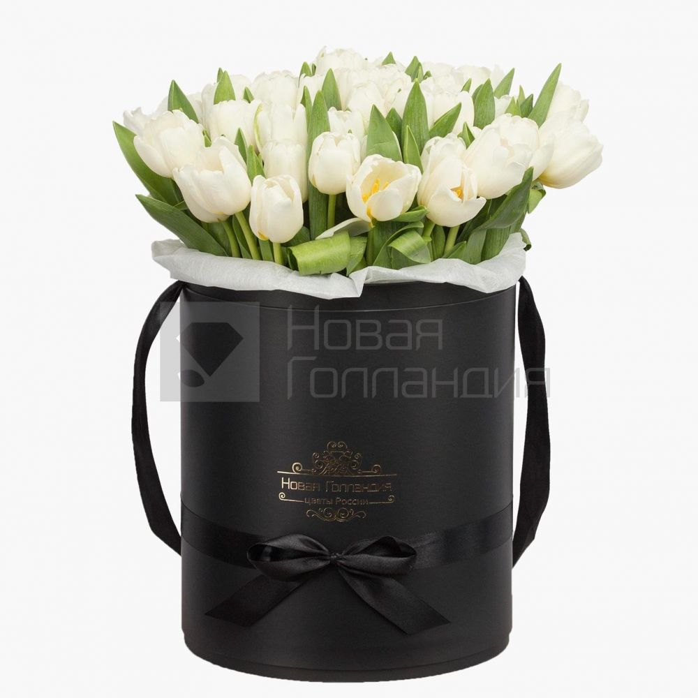 59 белых тюльпанов в большой черной шляпной коробке №510