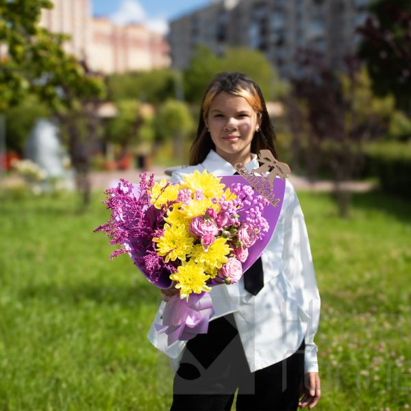 Букет Солнце в фиалке
