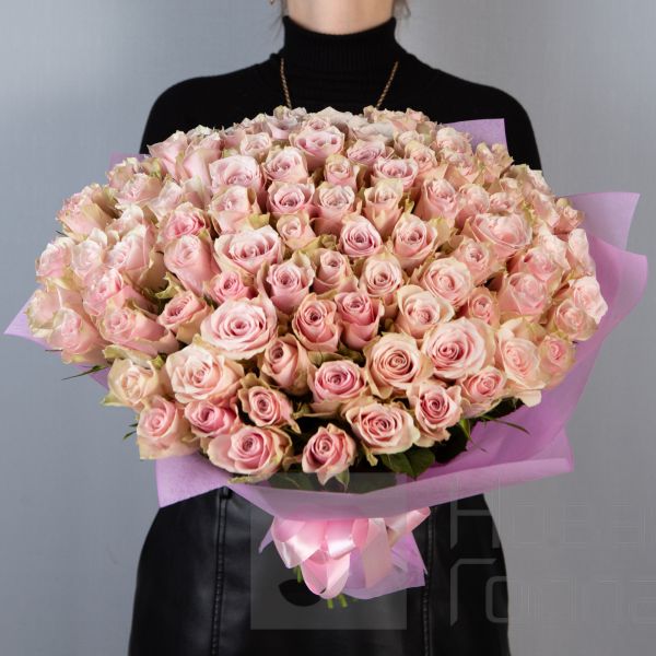 Букет 101 нюдовая роза Кения  40 см  в упаковке