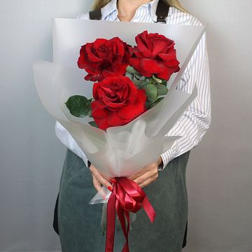 Букет 3 красные французские розы
