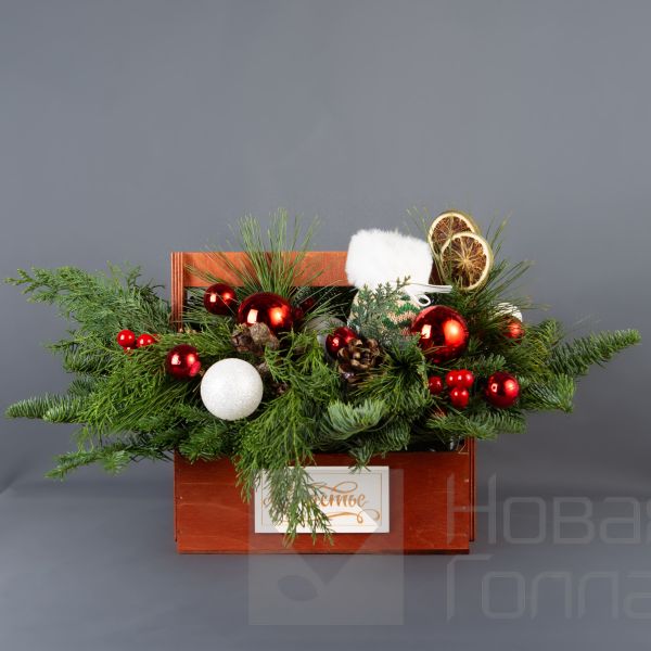 Композиция в деревянном ящике № 4