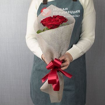 Букет из 3 красных роз (17)