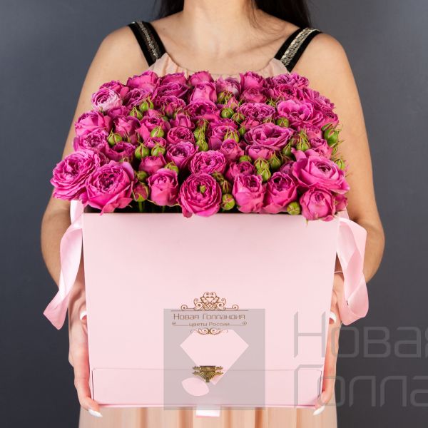 Розовая коробка-шкатулка с розовой кустовой пионовидной розой №626